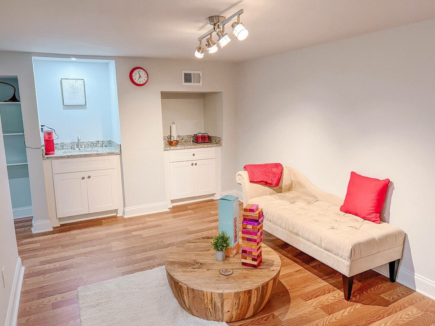 515 Lynhurst Dr 6