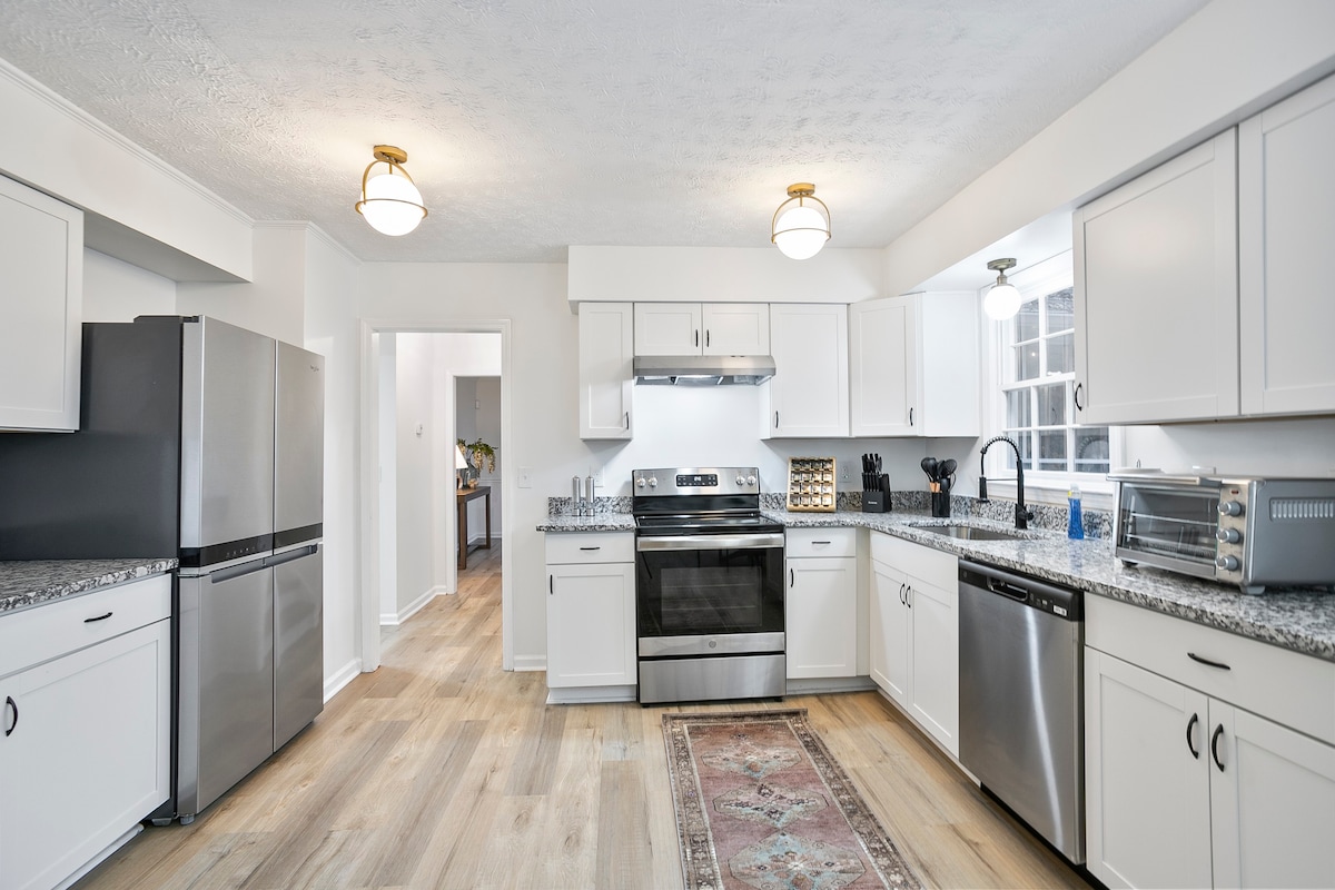 Extended Stay Pet Friendly / Near Trilith Studios 13