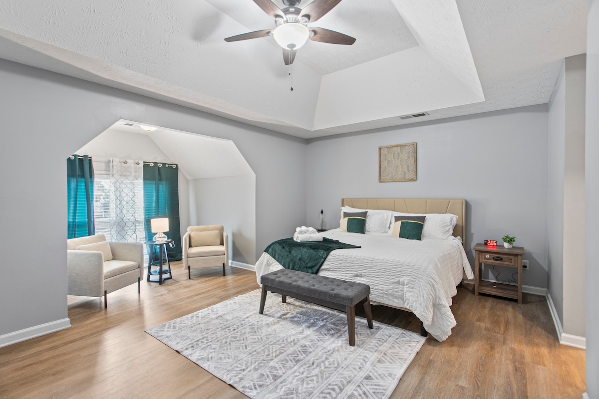 Pet-Friendly Extended Stay w/ BBQ and Sunroom 12