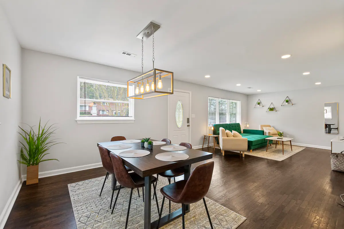 Pet Friendly Home – 10 Minutes to Trilith! 11
