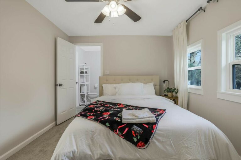 Decatur Airbnb - showcase airbnb - 18