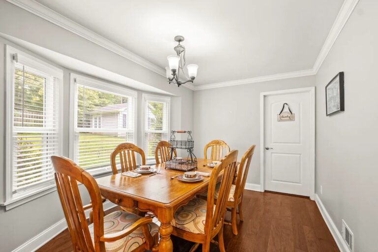 imgi_170_cc00aaa1-3edc-4f09-a84f-d4593fe8328b